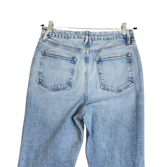 Good American Light Blue Straight Leg Jeans - Picture 7 of 15